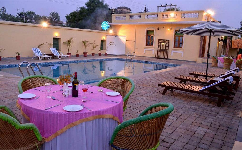 Koolwal Kothi Zinc Journey By The Fern, Nawalgarh, Rajasthan Buitenkant foto